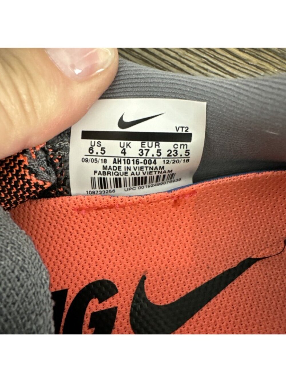 Nike Womens Odyssey React 2 Flyknit Running Shoes Gray/Orange Size 6.5 US W/Box - Picture 3 of 13